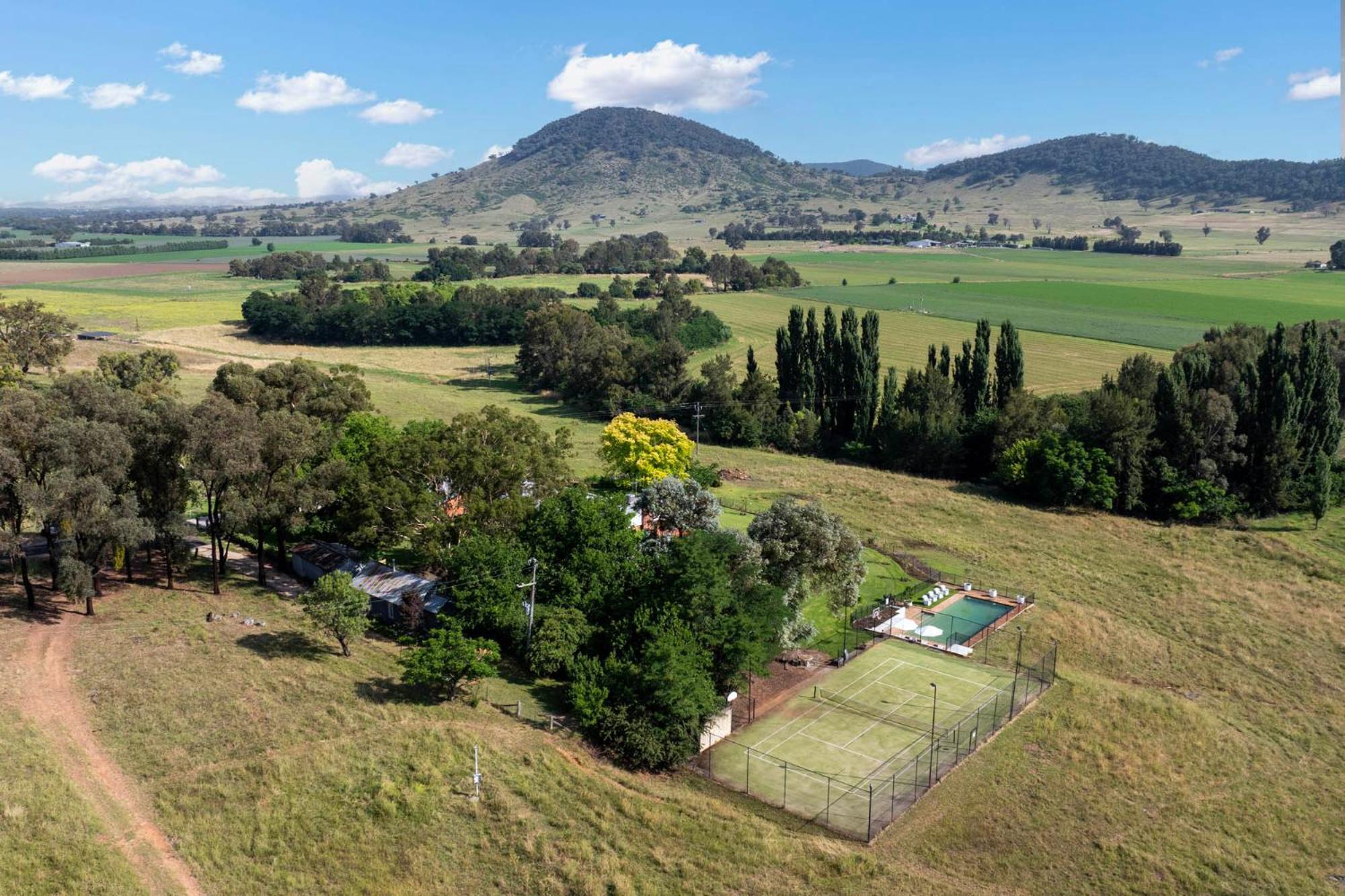 Stay In Mudgee The Grove, The Church, And Premium Private Homestead Exterior photo
